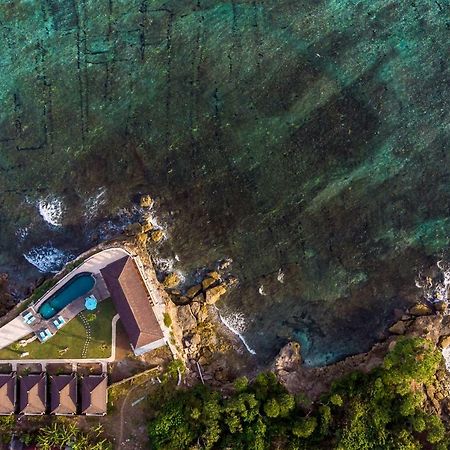 ホテル オムバク ベイ レンボンガン レンボンガン島 エクステリア 写真